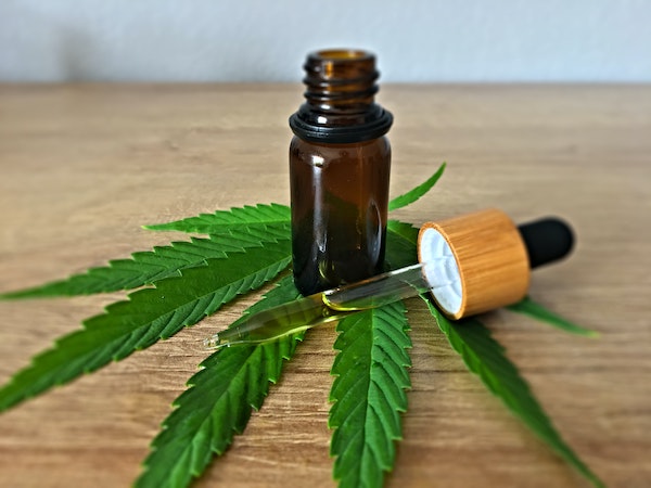 The Natural Way to Thrive: Full Spectrum CBD Oil Benefits